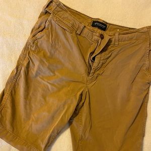 Men’s American eagle shorts size 32